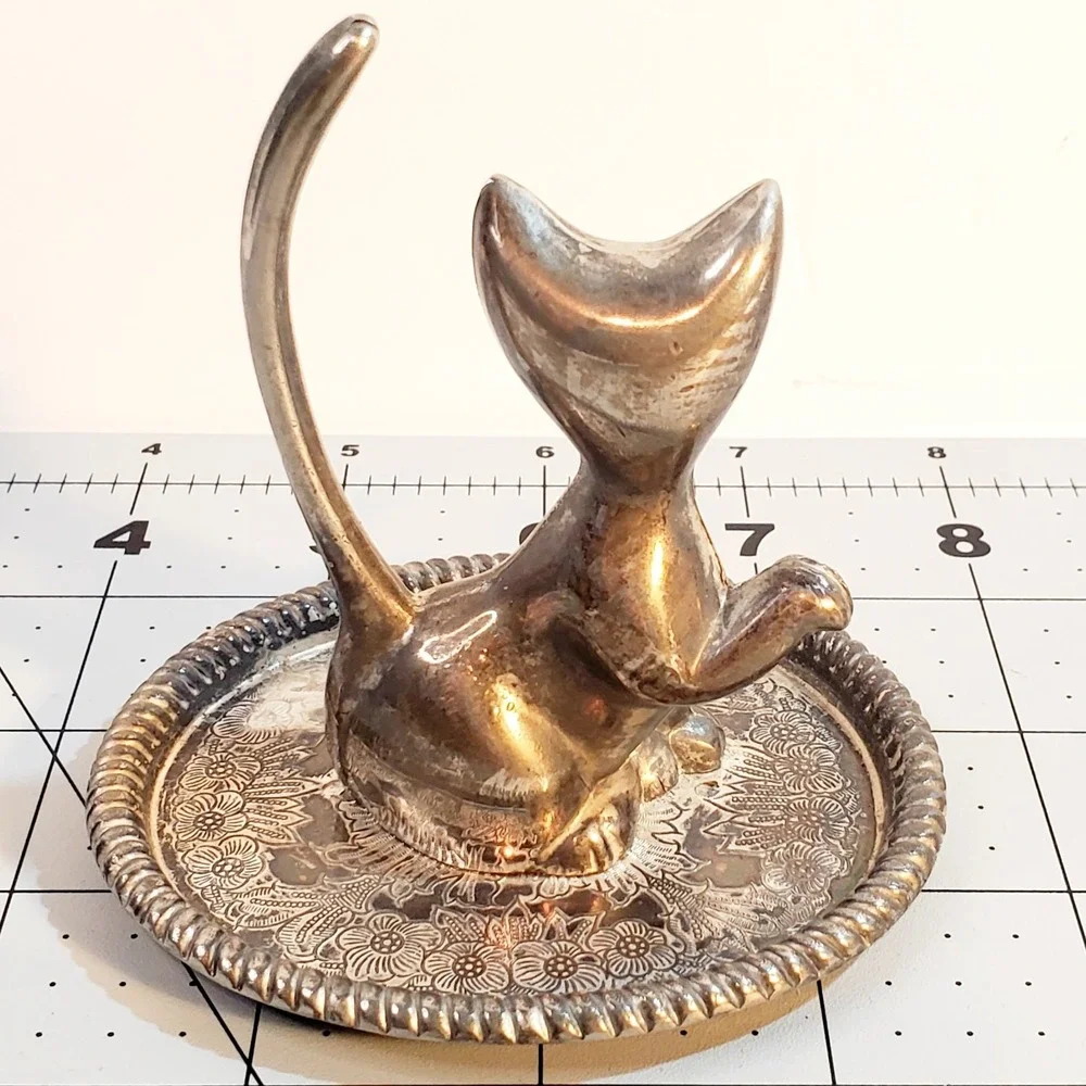 Vintage Silver Plated Cat Ring Holder on Etched Trinket Tray 3.5